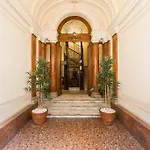 Affreschi Su Luxury