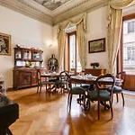 Couette-café Affreschi Su Luxury 4*