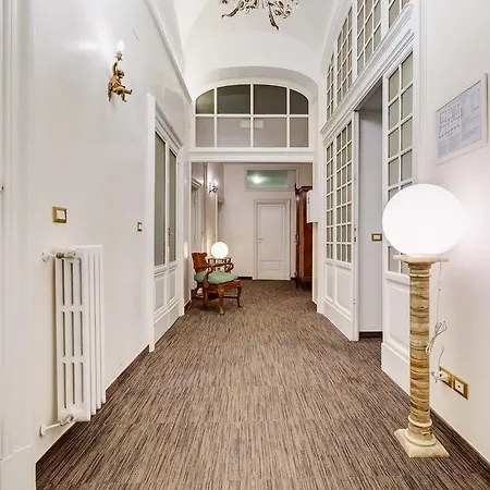 לינה וארוחת בוקר Affreschi Su Luxury