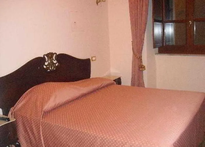 Affreschi Su Luxury Panzió